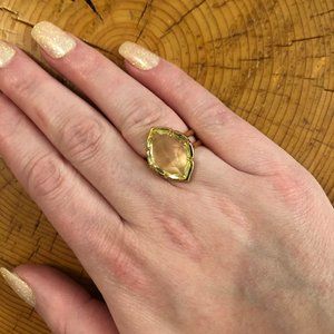 Stella & Dot adjustable Arabesque Cocktail ring (yellow translucent stone)